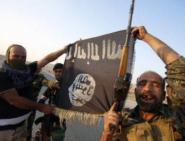 Απίστευτο: Ισλαμιστές του ISIS έδωσαν σε γυναίκα Γεζίντι να φάει το παιδί της (βίντεο)